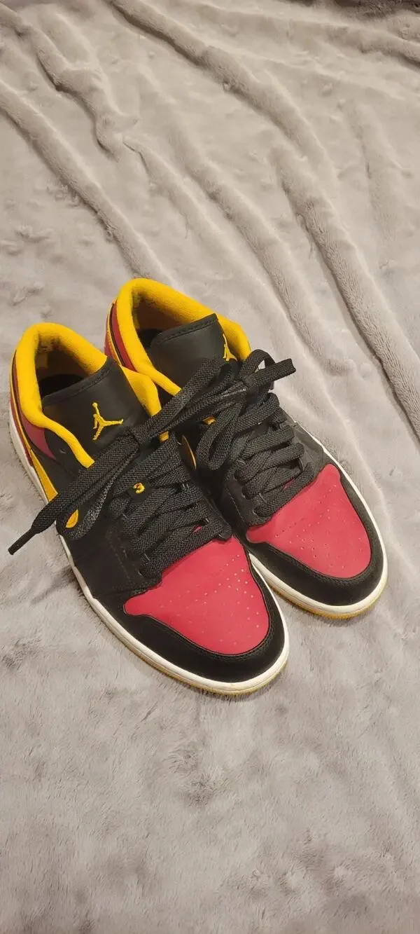 Nike Air Jordan 1 Low Bred Black-University Gold-Gym Red 553558-035 Men 11 w/box